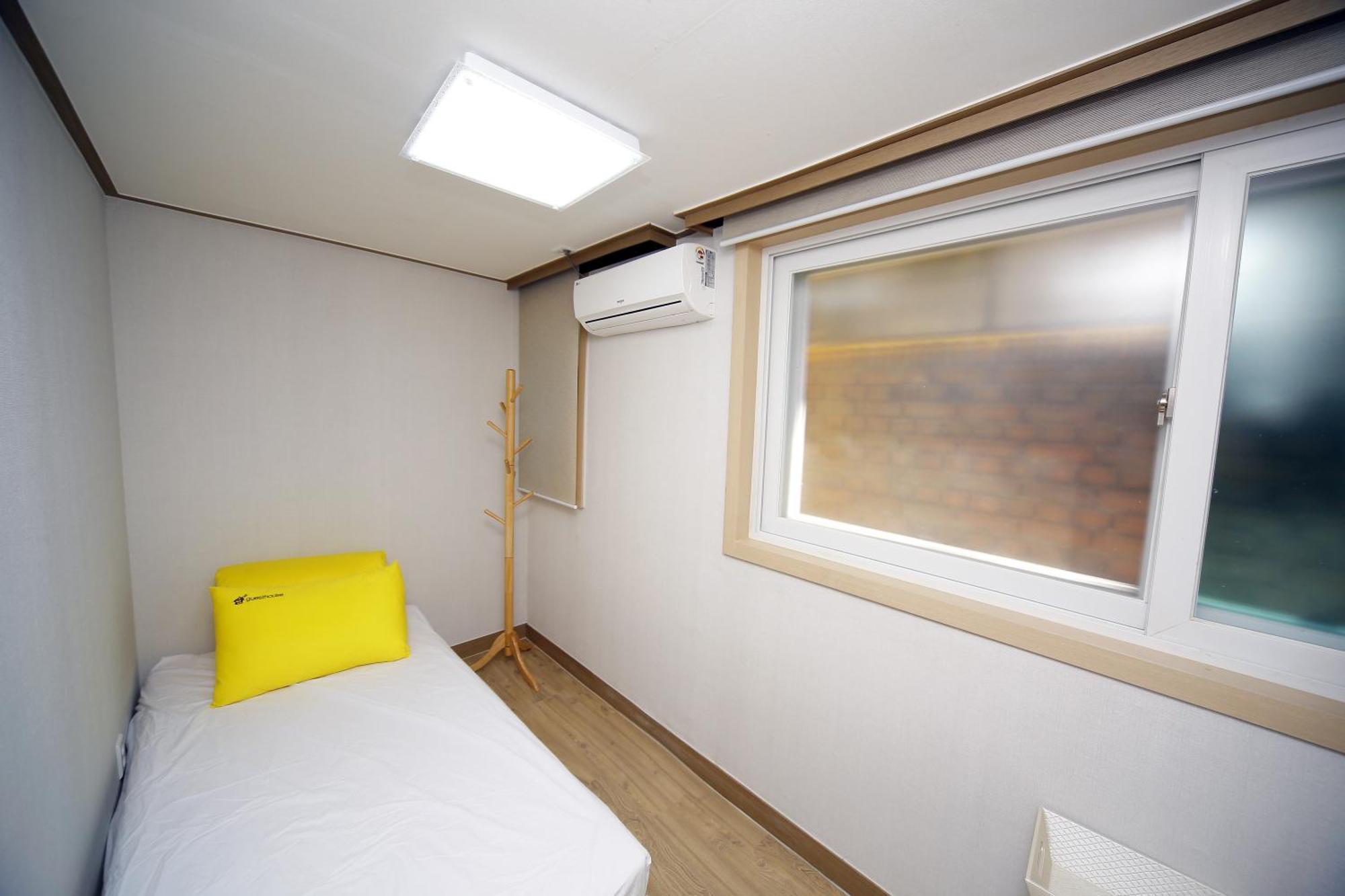 24 Guesthouse Kyunghee University Seoul Room photo